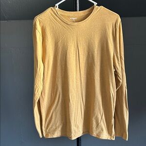 Old Navy Golden Long Sleeve Top
